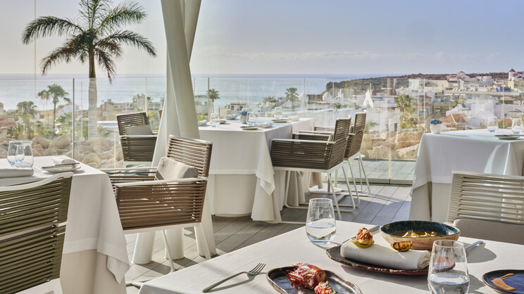 Royal Hideaway Corales Suites